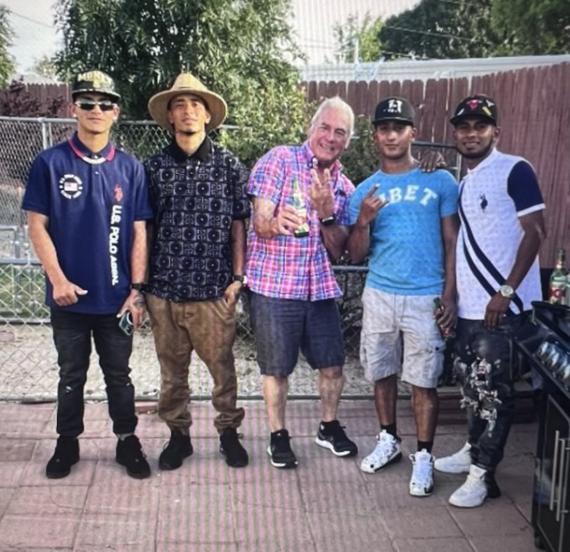 В Нью-Мехико судья от Демпартии поселил у себя миграционного преступника, подозреваемого в связях с бандой «Трен-де-Арагуа» — Albuquerque Journal