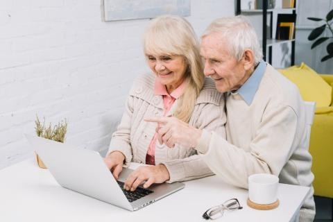 Что скрывает рынок труда: возрастные соискатели получают все больше шансов