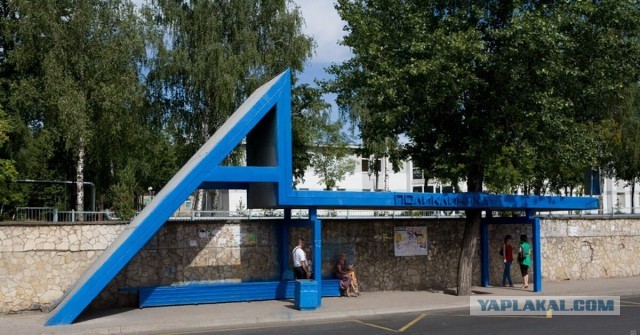 Остановки автобусные СССР. Искусство былое.