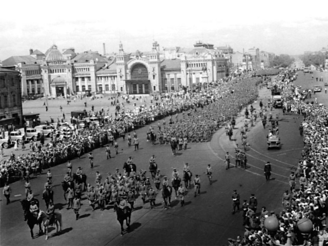 Фотографии второй мировой, многие цветные (фото)
