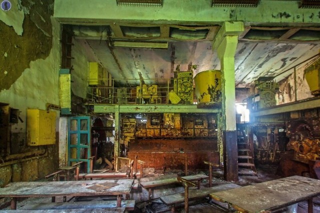 Ядерный реактор подлодки в заброшенном учебном центре подводников