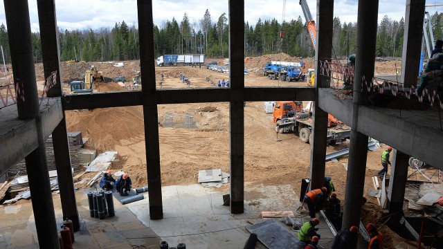 Минобороны планирует отсудить рекордные 19 млрд рублей у одного из своих стройподрядчиков — Главного военно-строительного управл