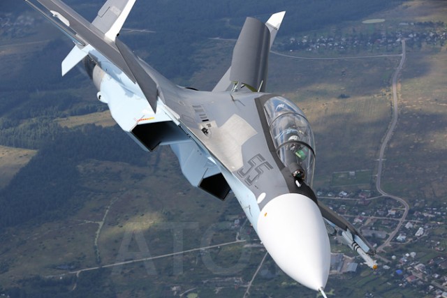 Воздушная съемка полета Су-30СМ