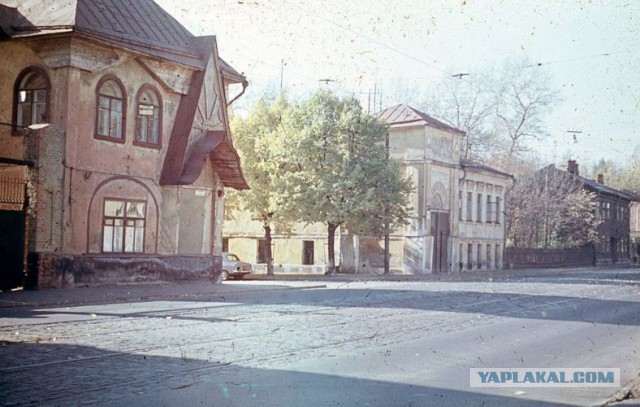 Улицы Москвы в середине 70-х. Не парадные фото.