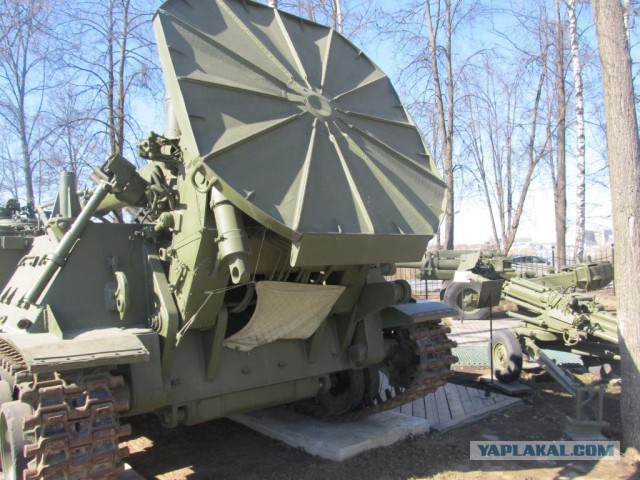 Танки, пушки на Ильинке