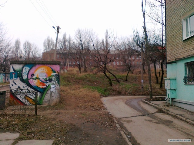 Выглядываю в окно, а там?