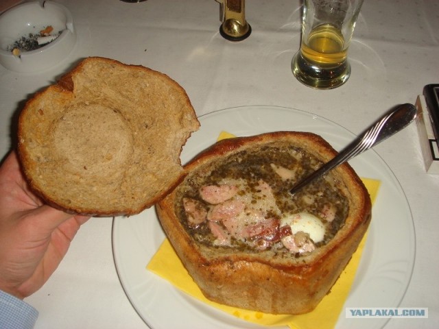 Выпей кофе да съешь чашку