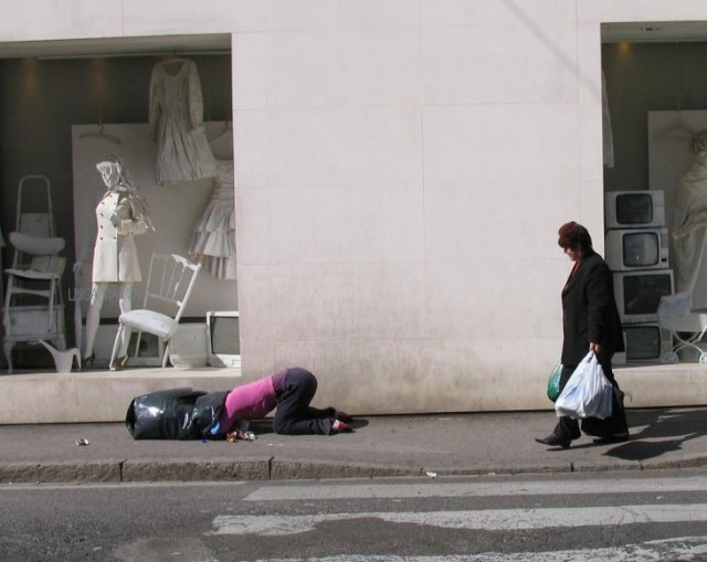 Шокирующая путаница при помощи манекенов