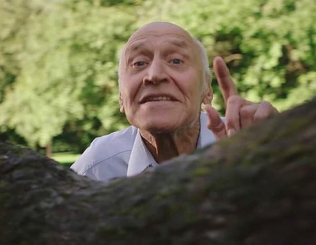 В Приморье мощная сотрудница АЗС избила семейную пару, которая попросила вернуть деньги