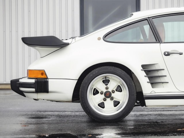 1986 Porsche 911 Turbo 'Flachbau'. Автопятница №80