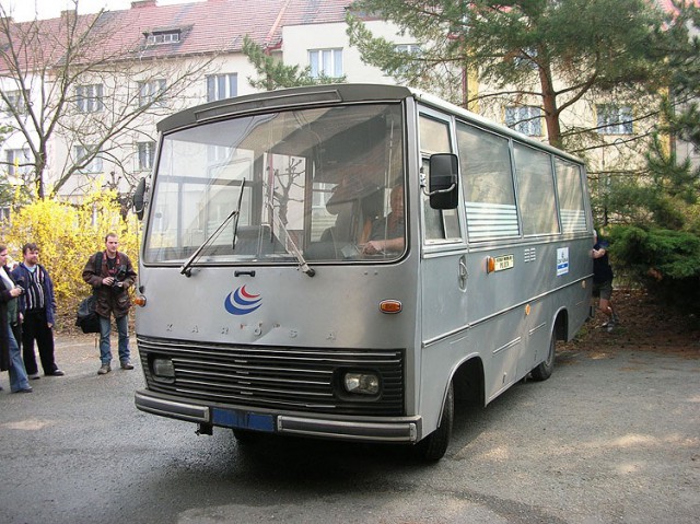 Игра на ЯПе: Угадай АВТО-9