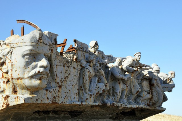 Один день на Саур-могиле