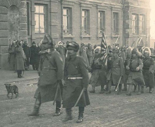 История в фотографиях