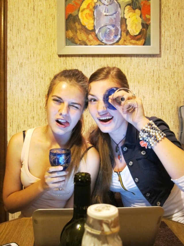 Забавные картинки с девушками