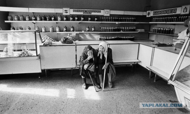 Продуктовые магазины в Дюльмене. Германия, земля Северная Рейн-Вестфалия