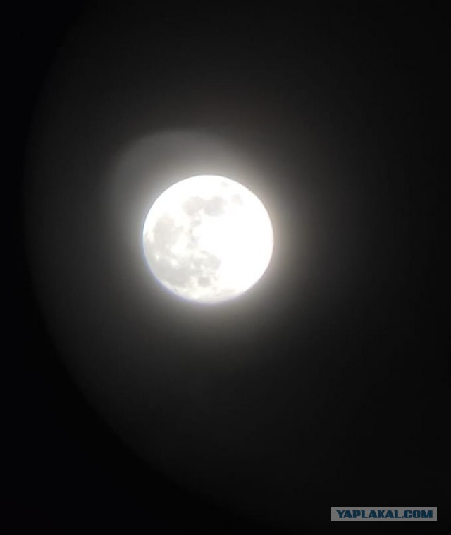 Земляне предстоящей ночью увидят самую большую Луну 2020 года