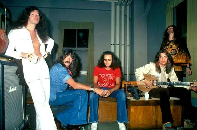 Музыка и музыканты: Glenn Hughes