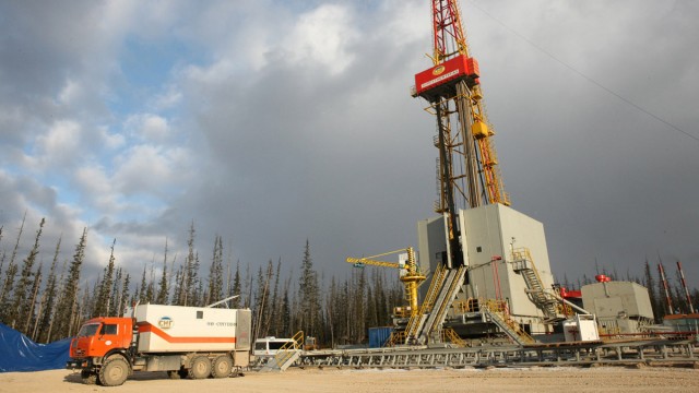 Самая богатая нефтяная компания России стала убыточной и засекретила почти все финансовые показатели
