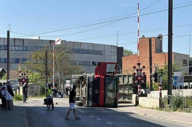 Поезда дальше не идут