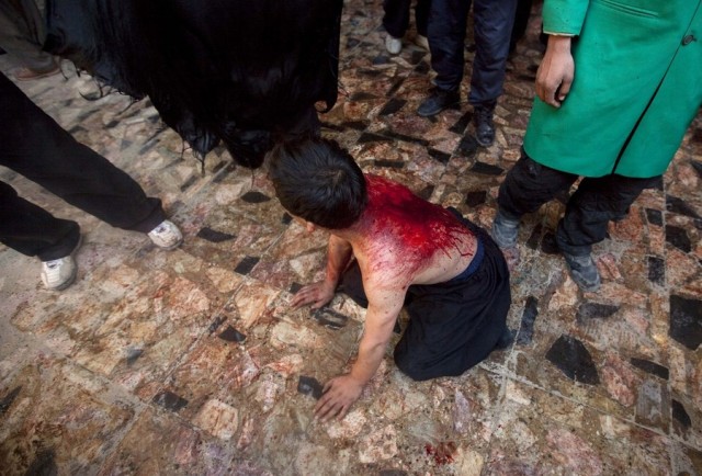 Религиозная церемония "Ашура"