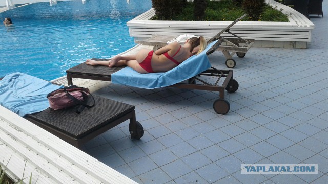 Зачем женщины ездят в Турцию?