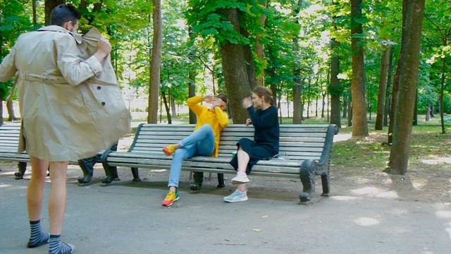 "Не все герои носят плащи.."