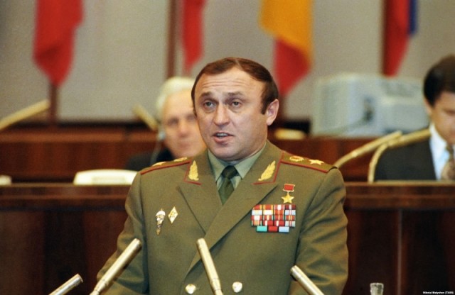 25 лет назад Я дембельнулся