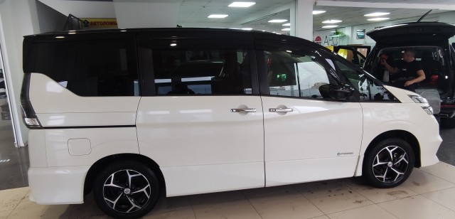 Какую мощность запишут гибридному автомобилю в ГИБДД