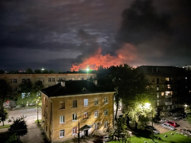 Где-то громко сейчас