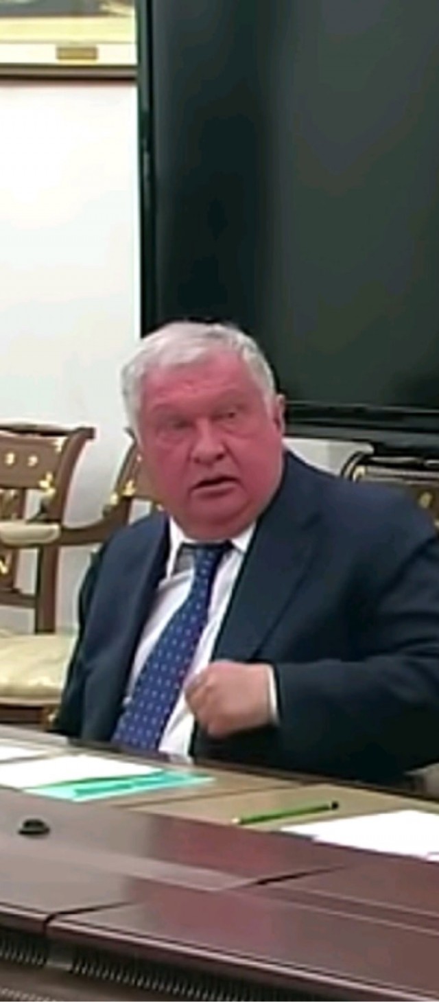 Чиновник из другой России