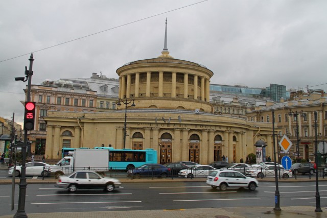 Санкт-Петербург. Прогулка по каналам и Неве