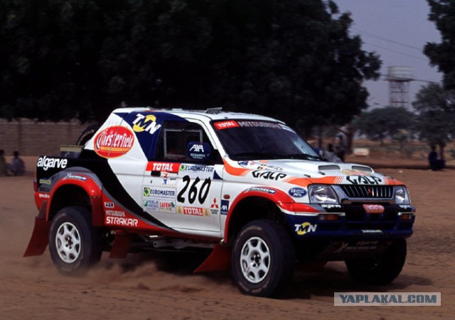 Гниющий UAZ Patriot и два отличных японца!