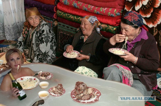 Фотожаба "женщина в ванной"