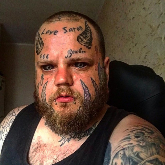 Подборка фриков, которые добровольно себя изуродовали "для красоты"