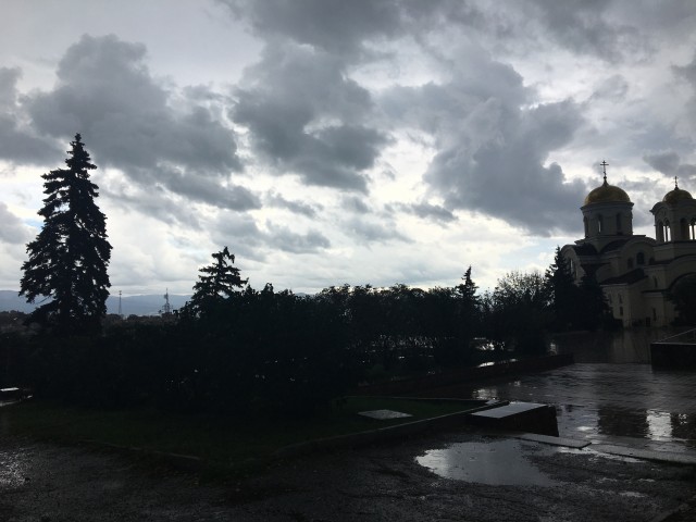 Сближение смерча с городом