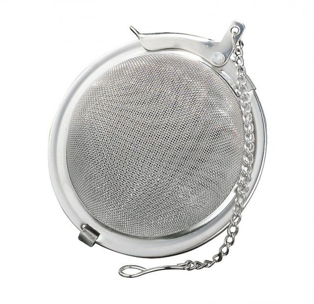 У российских чайных фабрик возникли проблемы с фильтр-бумагой для пакетированного чая — она попала под санкции ЕС