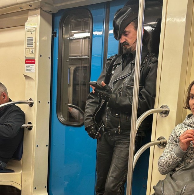 Свежая порция "модников" из российского метрополитена