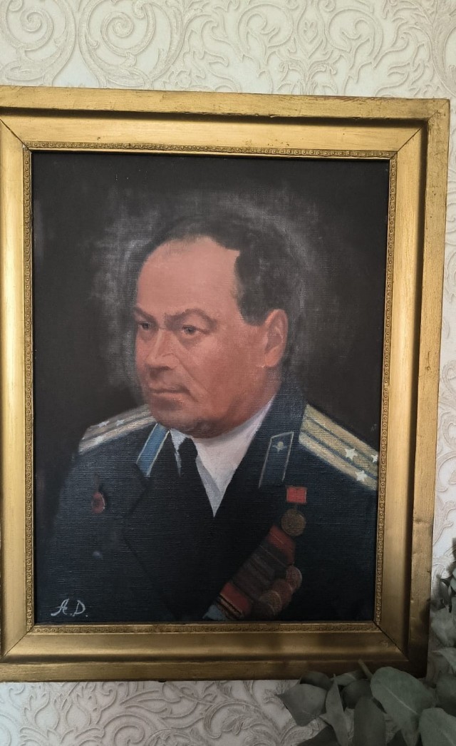 А давайте свой Бессмертный Полк сделаем? Я начинаю. Все таки канун Дня Победы