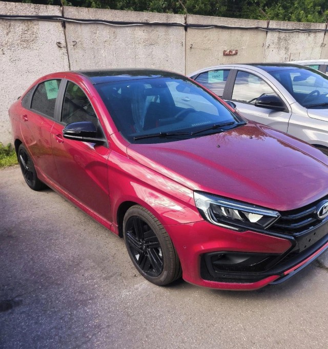 Опубликованы фото новой Lada Vesta Sport: 145 л.с. и китайская 6-ступенчатая «механика». Цена изделия — 2,7 млн. рублей