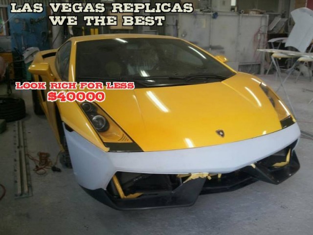 В Нью-Йорке Lamborghini Aventador разорвало попола