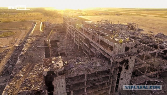 Руины Николаевского аэродрома.