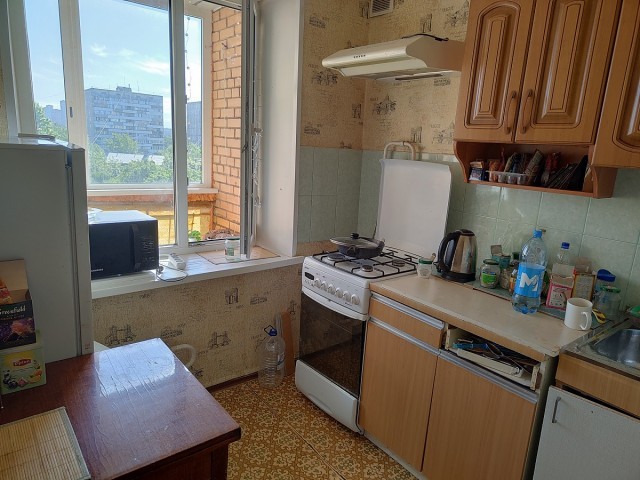 Бюджетный ремонт кухни-"брежневки" (Москва)