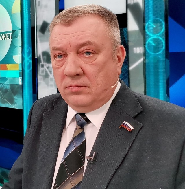 После потери Лимана руководство минобороны РФ раскритиковал и бывший командующий 58-й армией и депутат Думы Андрей Гурулев