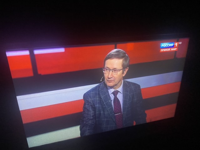 Один из собеседников на эфире у Соловьева рухнул без сознания