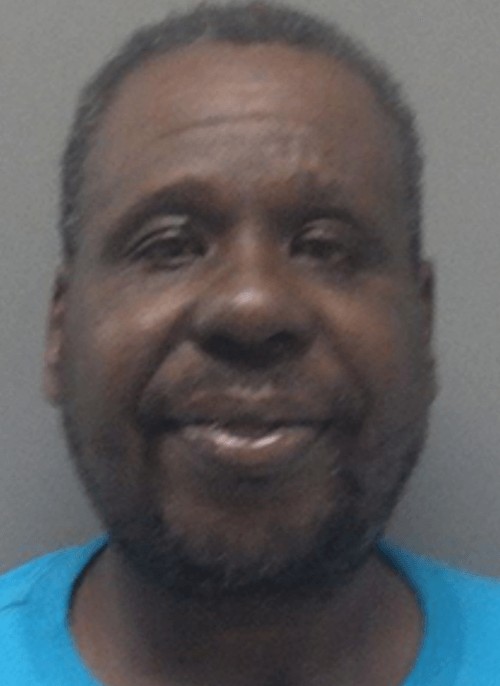 Муж заявил, что кидаться едой в жену — это не незаконно