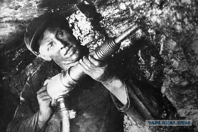 Обычный рабочий день в угольных шахтах в Индии