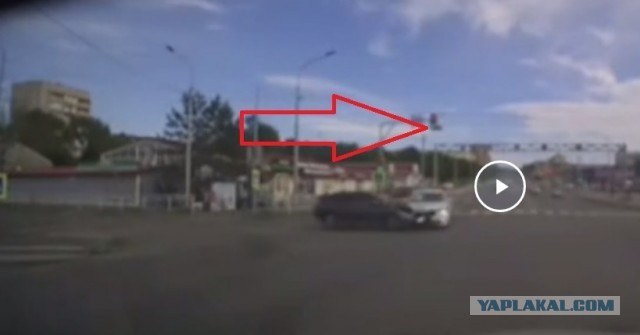 Жёсткая авария с ДПС: в Приморье смяли полицейскую машину