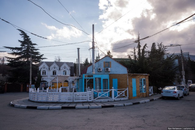 Алушта: курорт-антиутопия