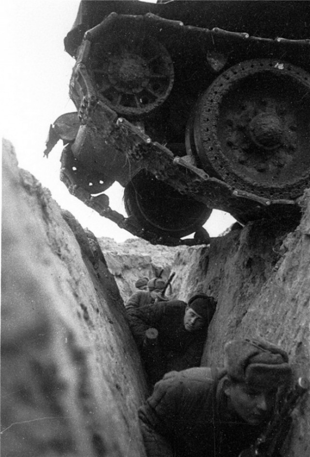 Нас извлекут из под обломков... 1941