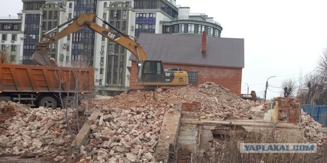 В Рязани поздравили евреев с Ханукой-у них сломали синагогу.